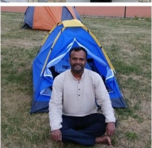 Film Fakira - Narendra Bandabe camping at film festival